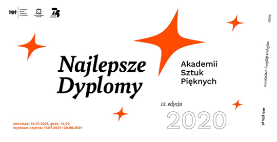 Na bieli kilka rozrzuconych, czerwonych, czteroramiennych i nieforemnych, różnej wielkości figur, przywodzących na myśl gwiazdy. Pomiędzy nimi widnieje napis : Najlepsze Dyplomy. Tuż obok: Akademia Sztuk Pięknych 2020